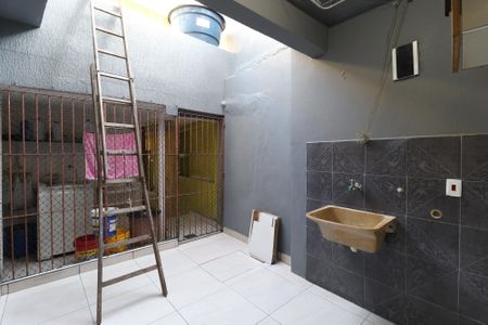 Casa à venda com 245m², 7 quartos e 1 vagaCasa 1 - Área de Serviço