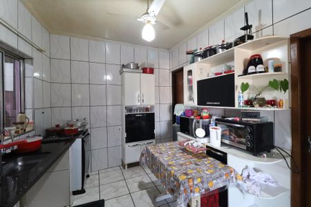 Casa à venda com 245m², 7 quartos e 1 vagaCasa 3 - Cozinha