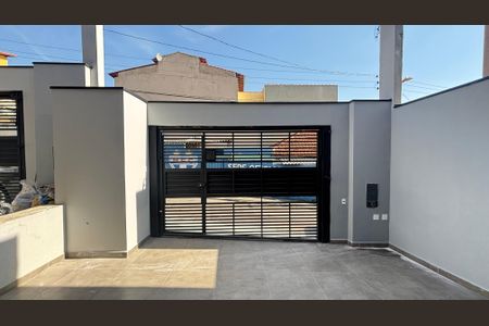 Casa à venda com 70m², 2 quartos e 2 vagasGaragem