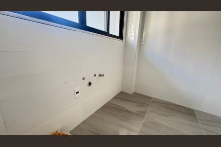 Casa à venda com 70m², 2 quartos e 2 vagasSala/Cozinha