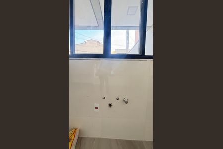 Casa à venda com 70m², 2 quartos e 2 vagasSala/Cozinha
