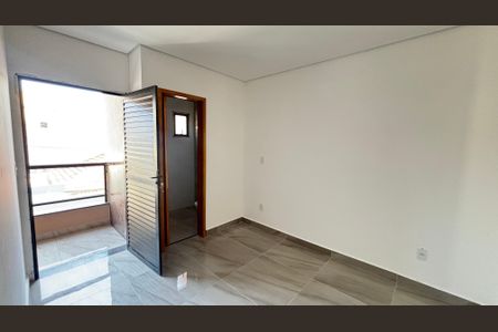 Casa à venda com 70m², 2 quartos e 2 vagasSuite 1