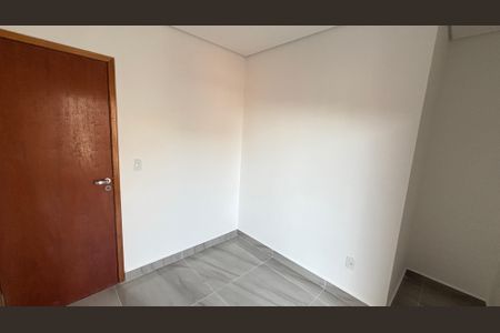 Casa à venda com 70m², 2 quartos e 2 vagasSuite 2