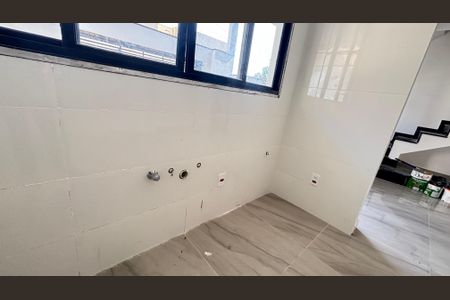 Casa à venda com 70m², 2 quartos e 2 vagasCozinha