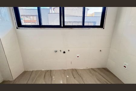 Casa à venda com 70m², 2 quartos e 2 vagasCozinha