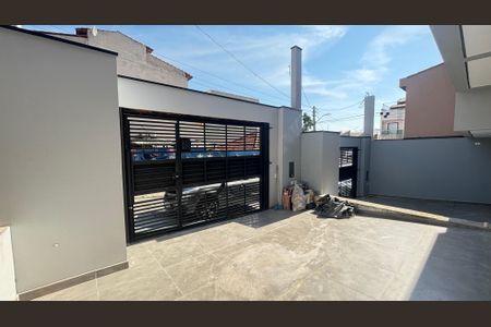 Casa à venda com 70m², 2 quartos e 2 vagasGaragem