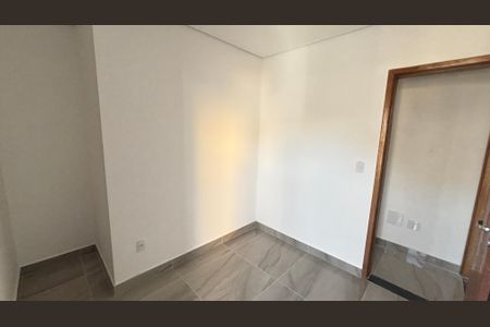 Casa à venda com 70m², 2 quartos e 2 vagasSuite 1