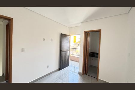Casa à venda com 70m², 2 quartos e 2 vagasSuíte 2