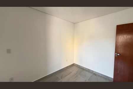 Casa à venda com 70m², 2 quartos e 2 vagasSuíte 2