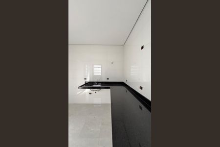 Casa à venda com 95m², 3 quartos e 2 vagas Casa à venda com 95m², 3 quartos e 2 vagasCozinha