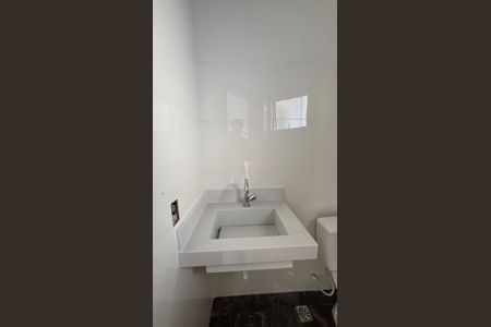 Casa à venda com 95m², 3 quartos e 2 vagas Casa à venda com 95m², 3 quartos e 2 vagasLavabo