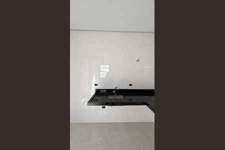 Casa à venda com 95m², 3 quartos e 2 vagas Casa à venda com 95m², 3 quartos e 2 vagasCozinha