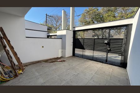 Casa à venda com 95m², 3 quartos e 2 vagas Casa à venda com 95m², 3 quartos e 2 vagasGaragem