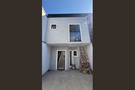 Casa à venda com 95m², 3 quartos e 2 vagas Casa à venda com 95m², 3 quartos e 2 vagasGaragem