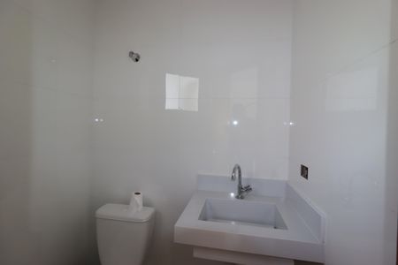 Casa à venda com 95m², 3 quartos e 2 vagasLavabo