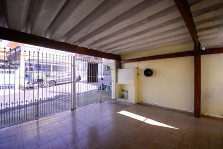 Casa à venda com 110m², 2 quartos e 2 vagas Casa à venda com 110m², 2 quartos e 2 vagasGaragem