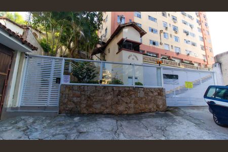 Apartamento à venda com 86m², 2 quartos e 1 vaga Apartamento à venda com 86m², 2 quartos e 1 vagaFachada