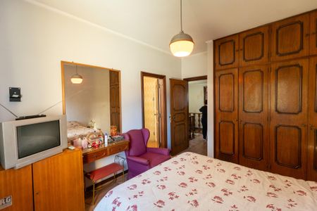 Casa à venda com 255m², 3 quartos e 3 vagasSuíte 1