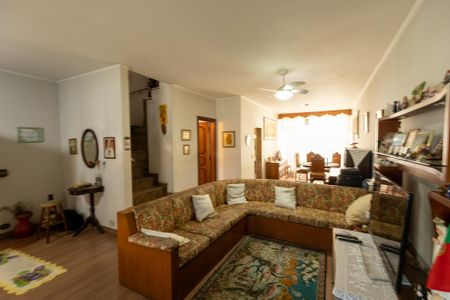 Casa à venda com 255m², 3 quartos e 3 vagasSala