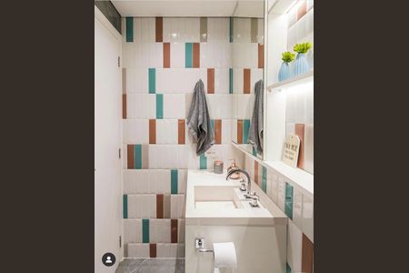 Apartamento à venda com 80m², 2 quartos e 2 vagas Apartamento à venda com 80m², 2 quartos e 2 vagasBanheiro