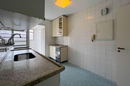 Apartamento à venda com 83m², 2 quartos e 1 vagaCozinha