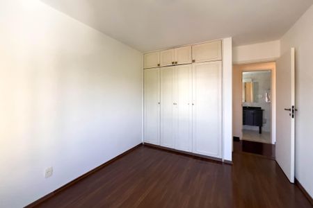 Apartamento à venda com 83m², 2 quartos e 1 vagaQuarto 2