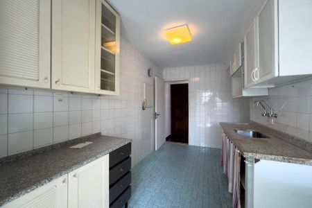 Apartamento à venda com 83m², 2 quartos e 1 vagaCozinha