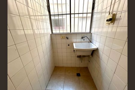 Apartamento à venda com 64m², 2 quartos e 1 vagaÁrea de Serviço