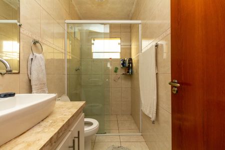 Casa à venda com 380m², 6 quartos e 2 vagasCasa 2 - Banheiro 2