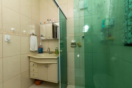 Casa à venda com 380m², 6 quartos e 2 vagasCasa 1 - Banheiro 2