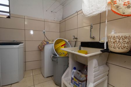 Casa à venda com 380m², 6 quartos e 2 vagasCasa 1 - Área de Serviço