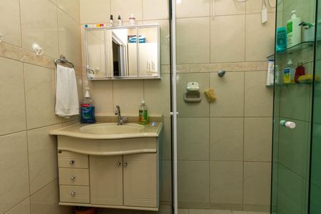 Casa à venda com 380m², 6 quartos e 2 vagasCasa 1 - Banheiro 2