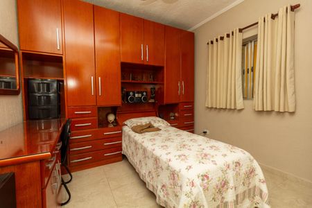 Casa à venda com 380m², 6 quartos e 2 vagasCasa 1- Quarto 2