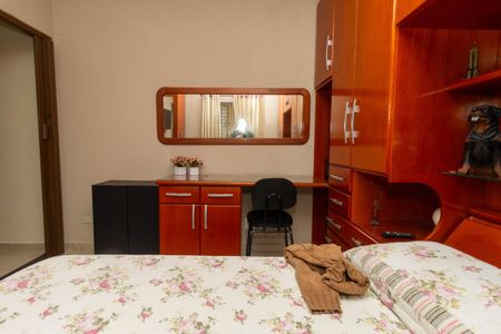 Casa à venda com 380m², 6 quartos e 2 vagasCasa 1- Quarto 2