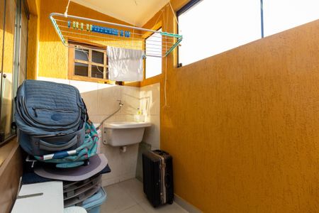 Casa à venda com 380m², 6 quartos e 2 vagasCasa 2: Área de Serviço