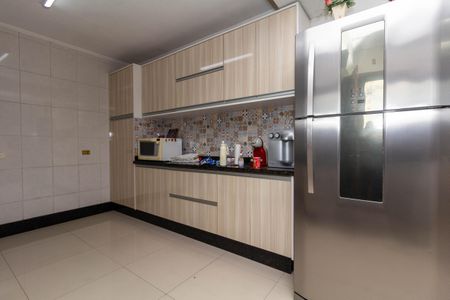 Casa à venda com 380m², 6 quartos e 2 vagasCasa 2 - Cozinha