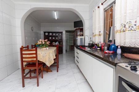Casa à venda com 380m², 6 quartos e 2 vagasCasa 1 - Cozinha