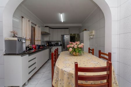 Casa à venda com 380m², 6 quartos e 2 vagasCasa 1 - Cozinha