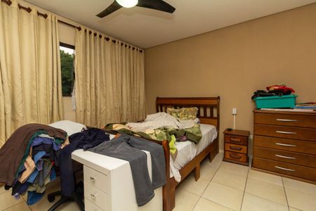 Casa à venda com 380m², 6 quartos e 2 vagasCasa 2- Quarto 3