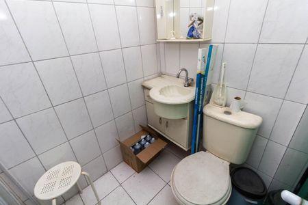 Casa à venda com 380m², 6 quartos e 2 vagasCasa 1 - Banheiro 1