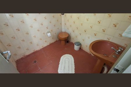 Casa à venda com 144m², 3 quartos e 2 vagas Casa à venda com 144m², 3 quartos e 2 vagasBanheiro Área Externa