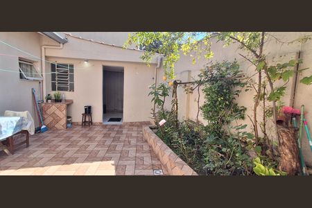 Casa à venda com 144m², 3 quartos e 2 vagas Casa à venda com 144m², 3 quartos e 2 vagasÁrea Externa