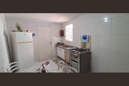 Casa à venda com 144m², 3 quartos e 2 vagas Casa à venda com 144m², 3 quartos e 2 vagasCozinha
