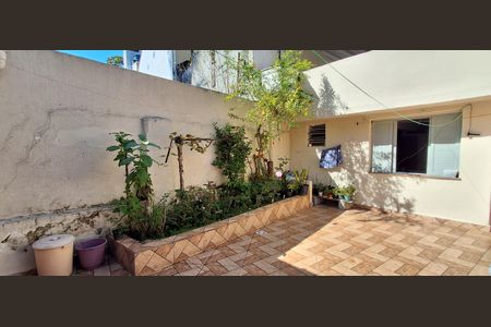 Casa à venda com 144m², 3 quartos e 2 vagas Casa à venda com 144m², 3 quartos e 2 vagasÁrea Externa