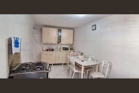 Casa à venda com 144m², 3 quartos e 2 vagas Casa à venda com 144m², 3 quartos e 2 vagasCozinha