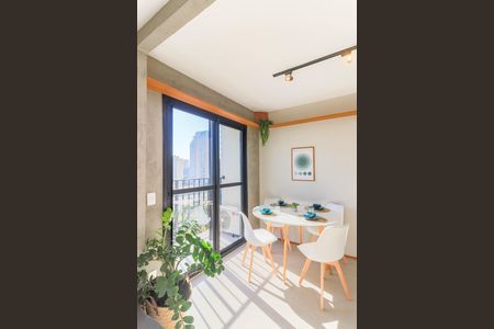 Apartamento para alugar com 39m², 1 quarto e sem vaga Apartamento para alugar com 39m², 1 quarto e sem vagaSala