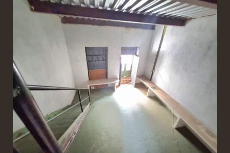Casa à venda com 126m², 2 quartos e sem vaga