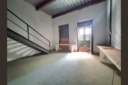 Casa à venda com 126m², 2 quartos e sem vaga