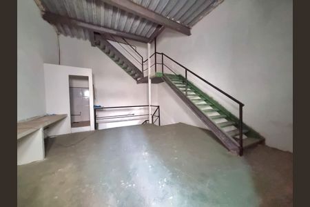 Casa à venda com 126m², 2 quartos e sem vaga