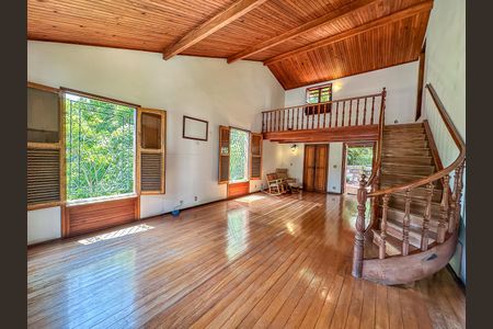 Casa à venda com 4 quartos, 307m² em Laranjeiras, Rio de Janeiro